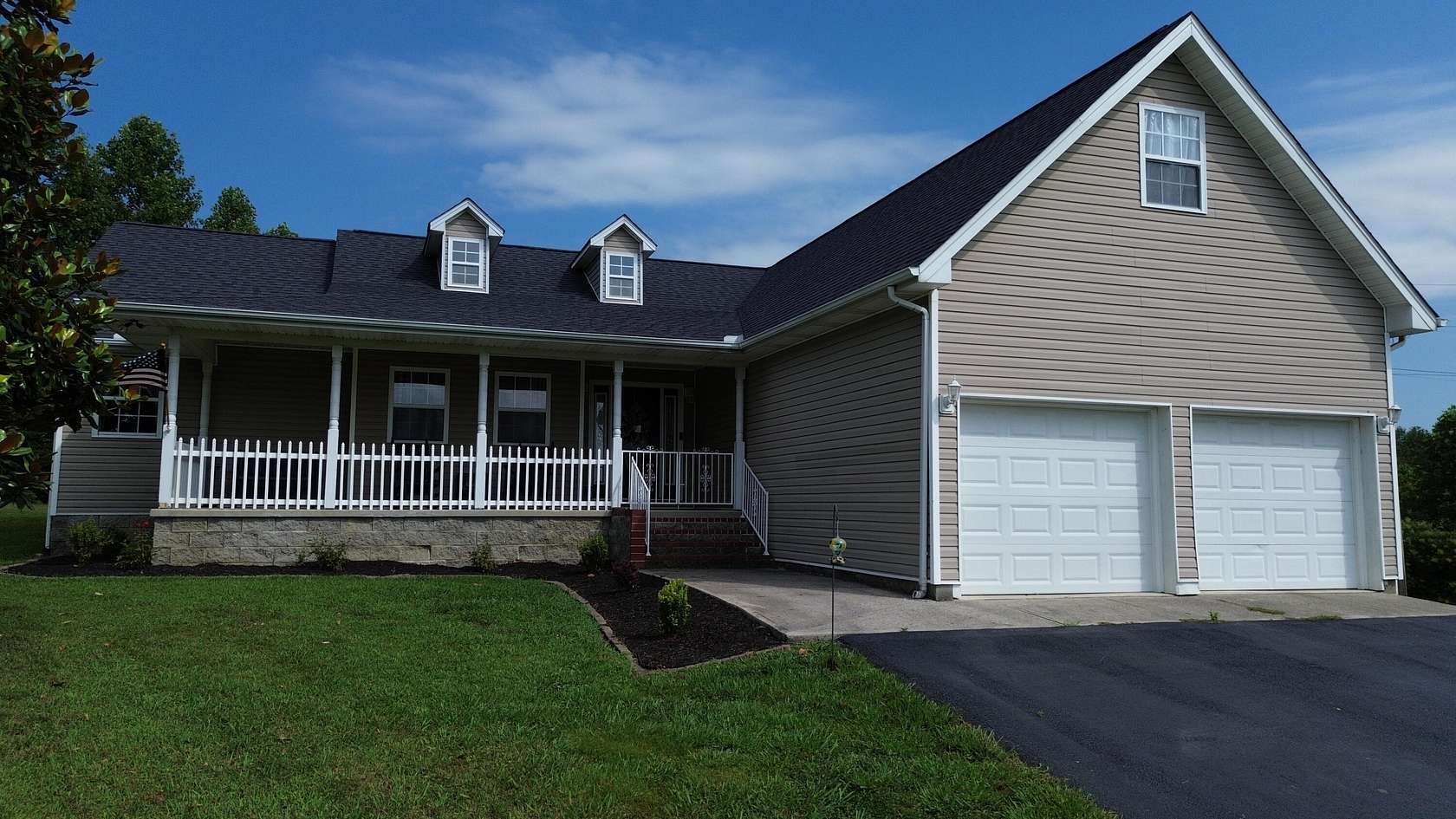 4 Acres of Residential Land with Home for Sale in Corbin, Kentucky