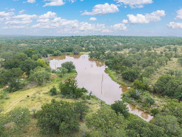 333 Acres of Land with Home for Sale in Richland Springs, Texas