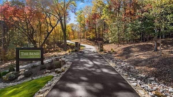 2.3 Acres of Residential Land with Home for Sale in Blue Ridge, Georgia