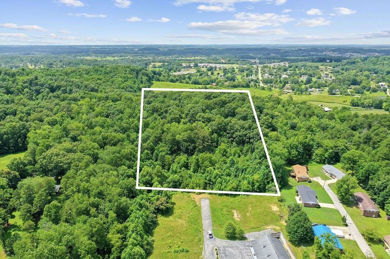 8.73 Acres of Residential Land for Sale in London, Kentucky