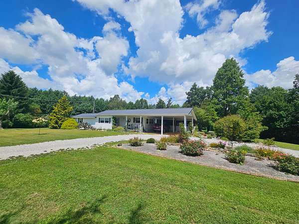 19 Acres of Land with Home for Sale in Liberty, Kentucky