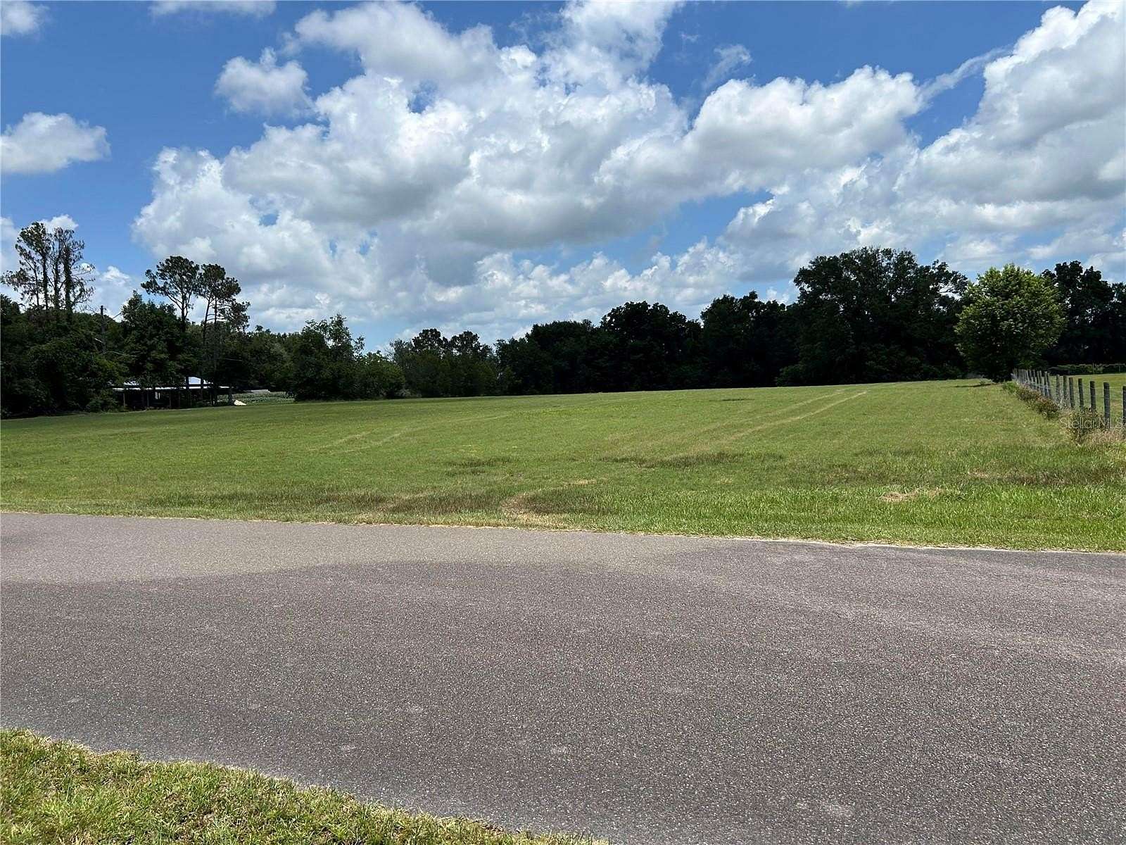 5.15 Acres of Residential Land for Sale in Trenton, Florida