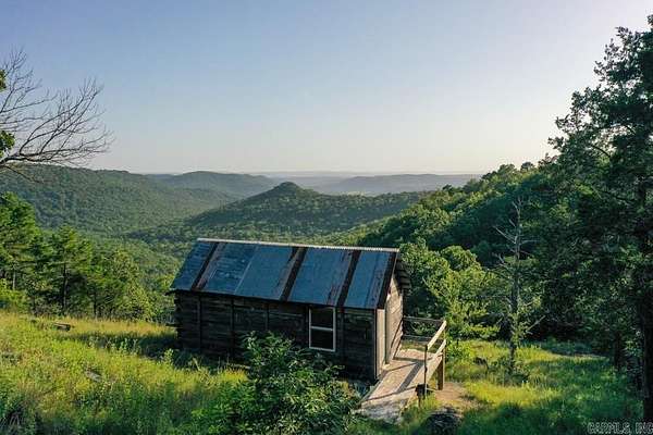 358 Acres of Recreational Land for Sale in Melbourne, Arkansas