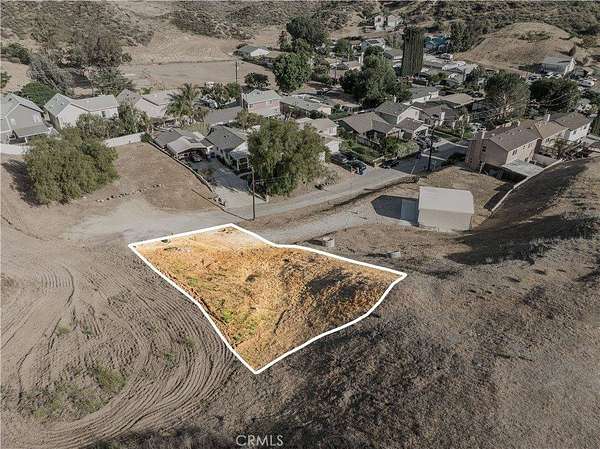0.13 Acres of Residential Land for Sale in Castaic, California