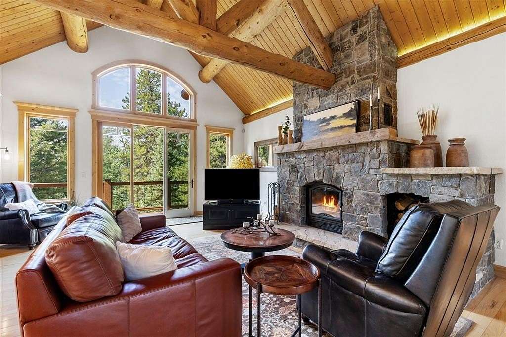 6.28 Acres of Land with Home for Sale in Clark, Colorado