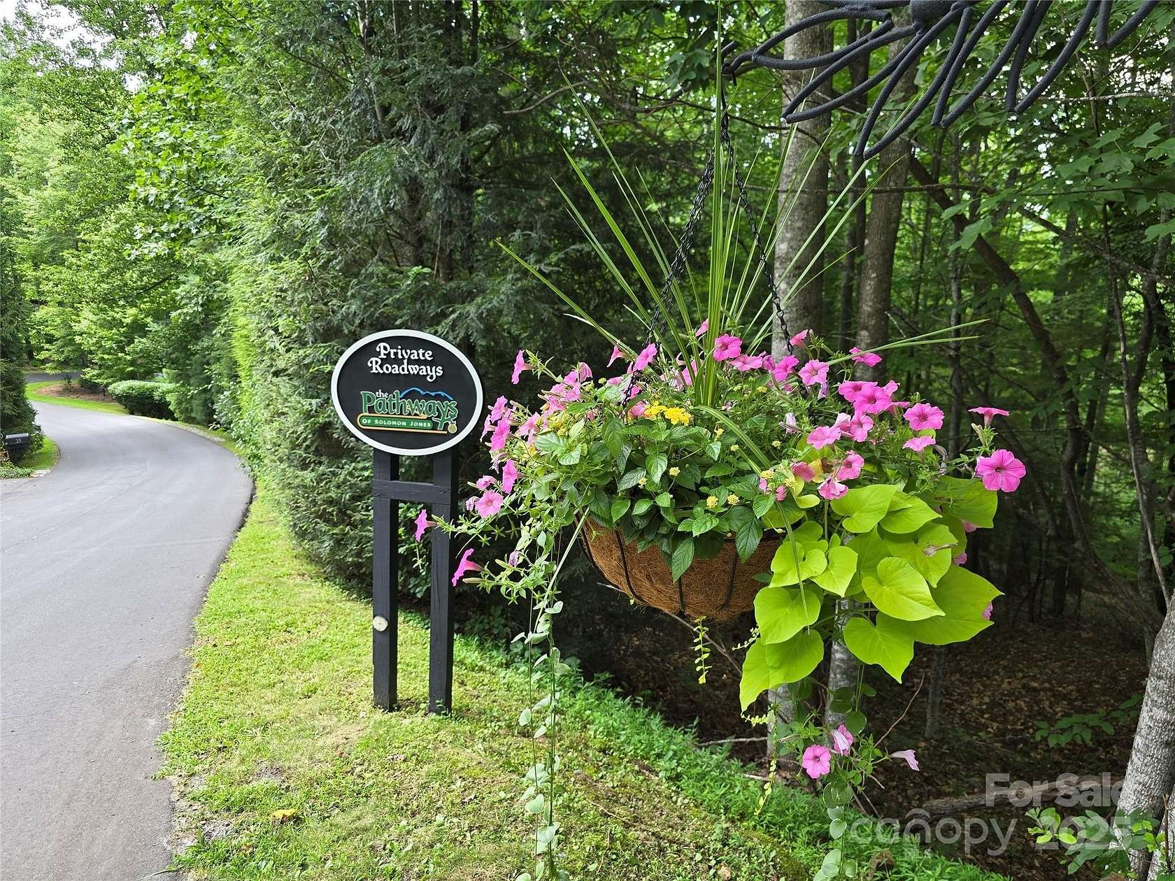 4.5 Acres of Residential Land for Sale in Hendersonville, North Carolina