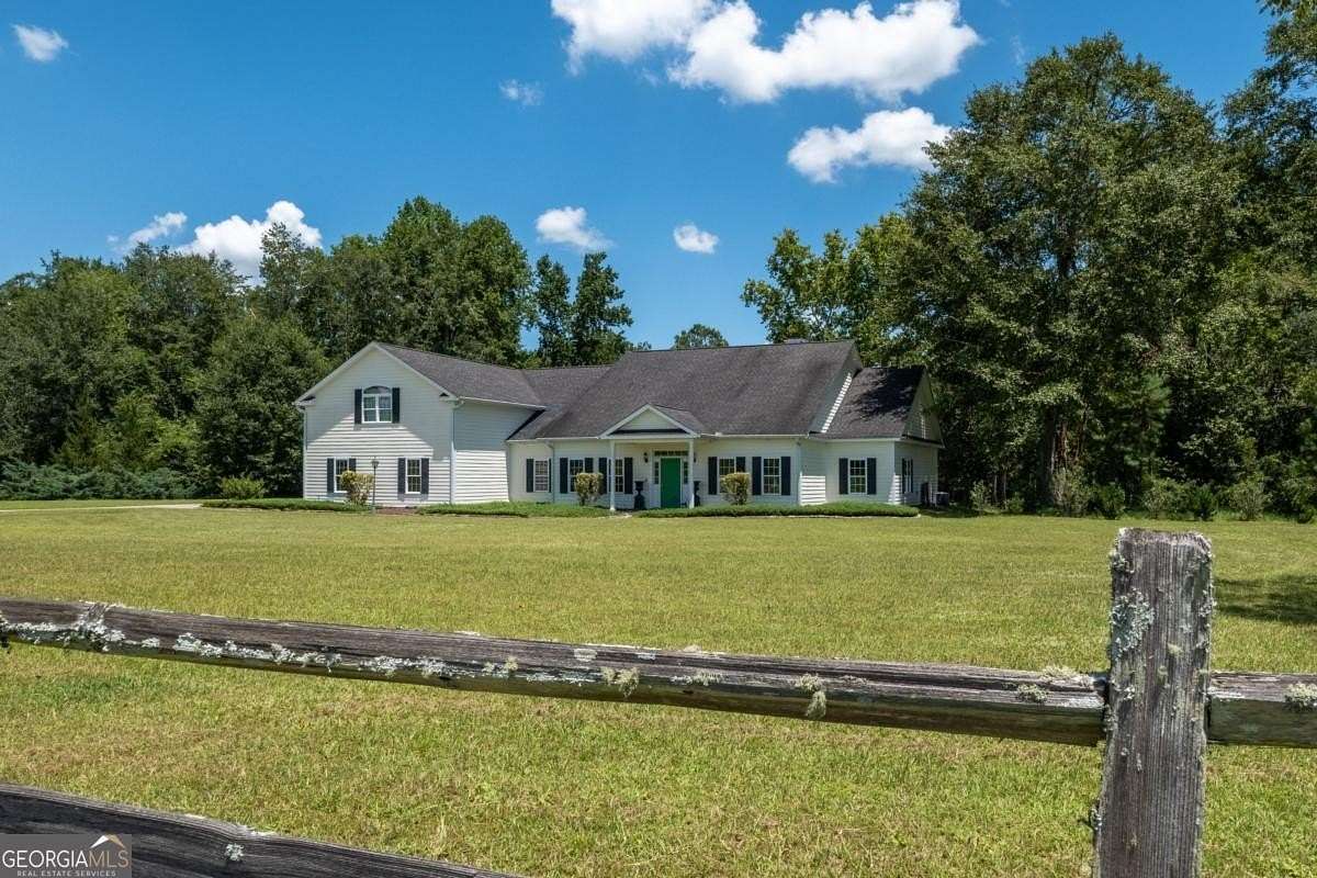 4.1 Acres of Residential Land with Home for Sale in Statesboro, Georgia