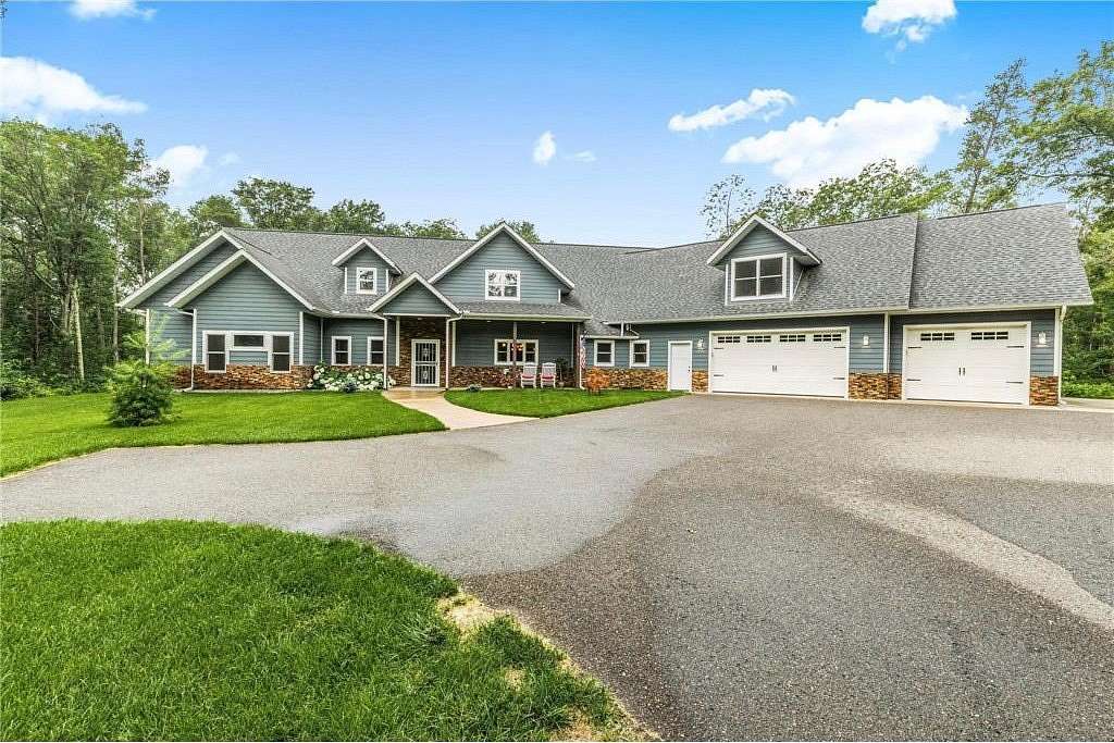 2 Acres of Residential Land with Home for Sale in Brainerd, Minnesota