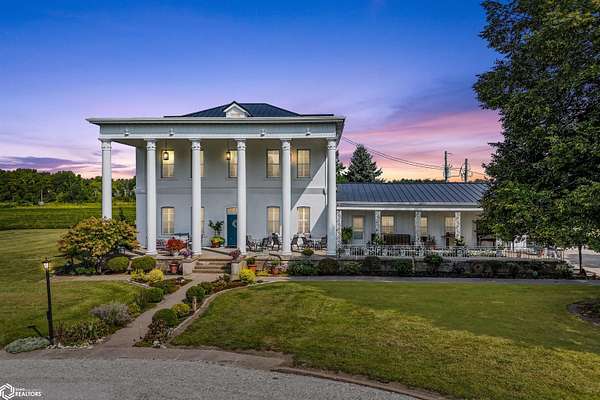 9 Acres of Residential Land with Home for Sale in Dallas City, Illinois