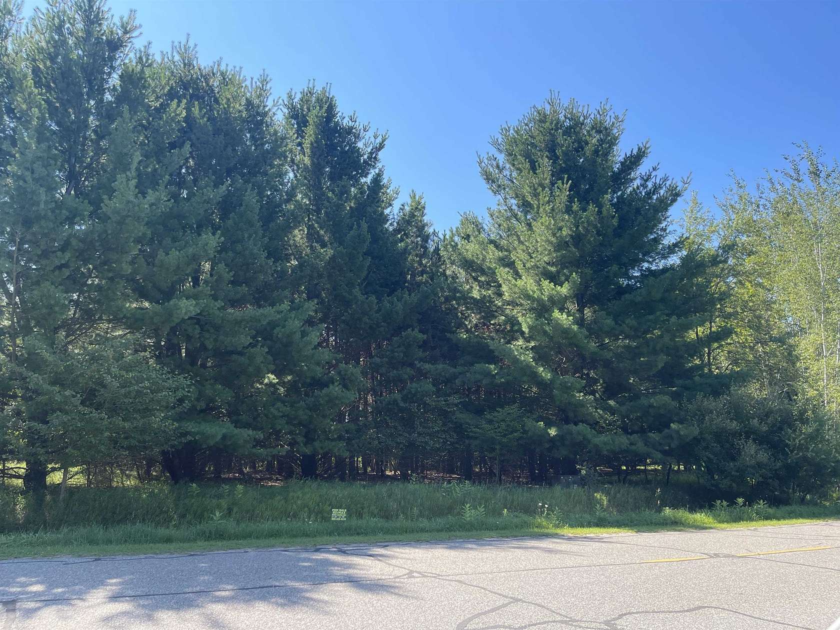 0.46 Acres of Residential Land for Sale in Gladwin, Michigan