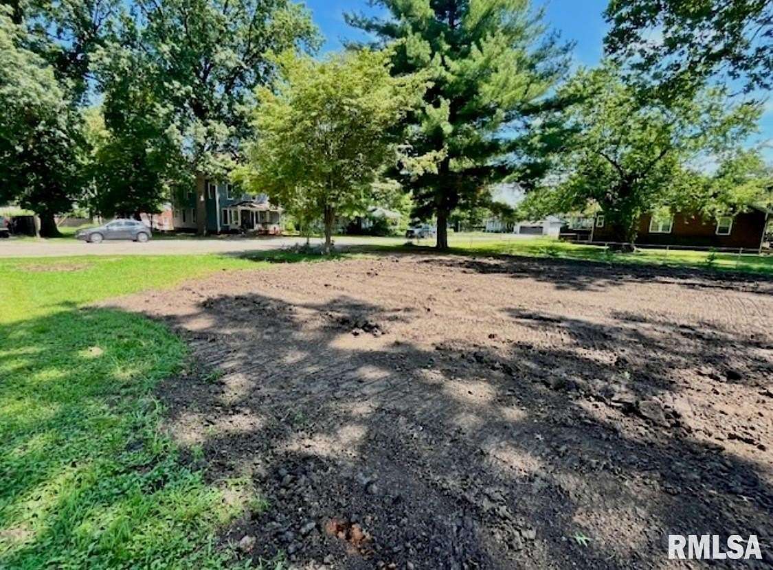 0.24 Acres of Residential Land for Sale in Taylorville, Illinois