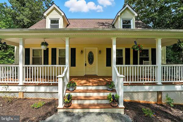 1.8 Acres of Residential Land with Home for Sale in Sumerduck, Virginia