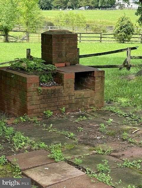 2.5 Acres of Residential Land with Home for Sale in Bealeton, Virginia