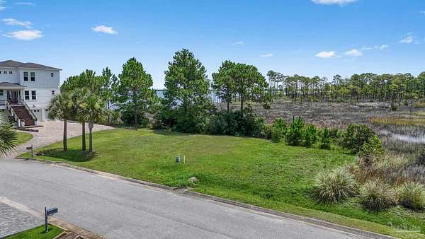 0.47 Acres of Residential Land for Sale in Gulf Breeze, Florida