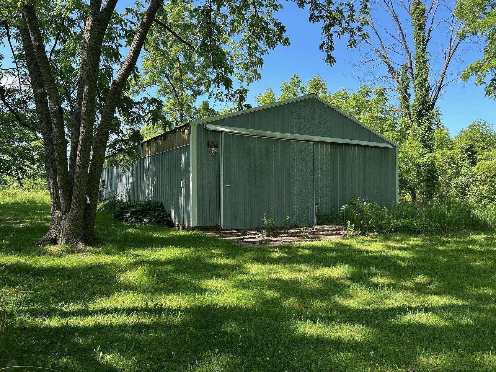 7.83 Acres of Improved Residential Land for Sale in Deckerville, Michigan