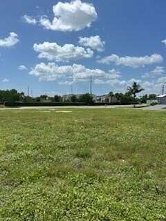 Residential Land for Sale in Cape Coral, Florida