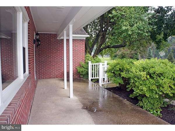 2.2 Acres of Residential Land with Home for Lease in Media, Pennsylvania