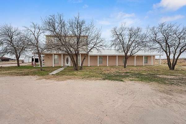 2.5 Acres of Residential Land with Home for Sale in Midland, Texas