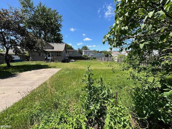 0.1 Acres of Residential Land for Sale in Melvindale, Michigan