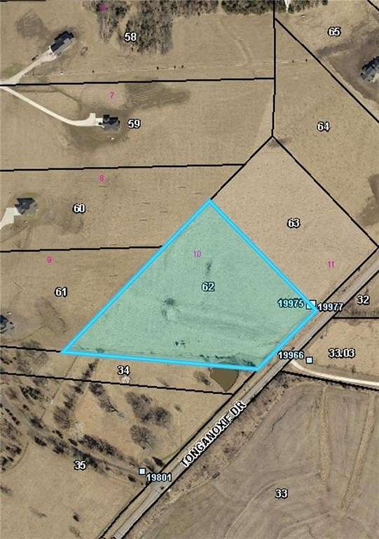 8.12 Acres of Residential Land for Sale in Tonganoxie, Kansas
