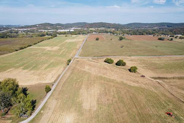 3 Acres of Residential Land for Sale in Somerset, Kentucky