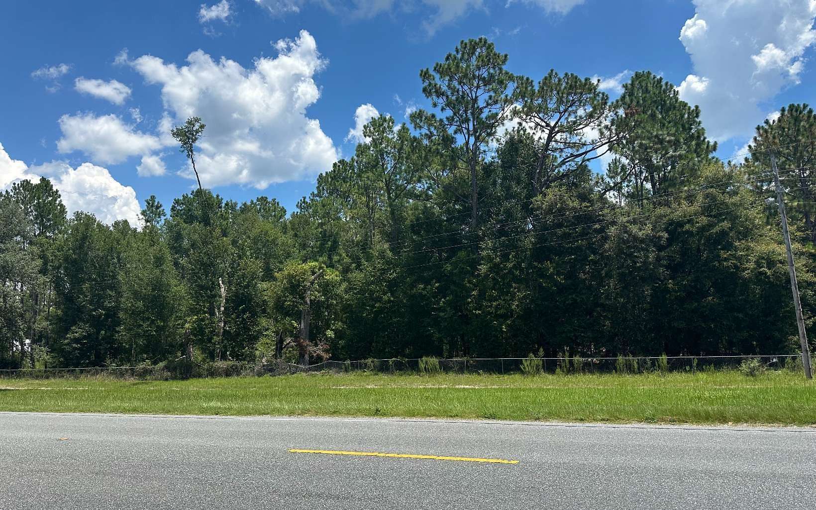 5 Acres of Residential Land for Sale in High Springs, Florida