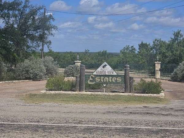 1 Acre of Residential Land for Sale in Millersview, Texas