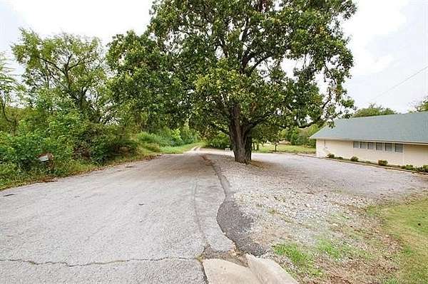1.44 Acres of Commercial Land for Sale in Tahlequah, Oklahoma