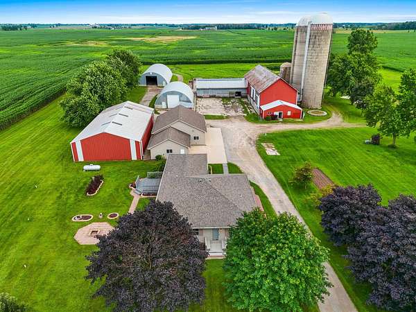 6.83 Acres of Residential Land with Home for Sale in Pulaski, Wisconsin