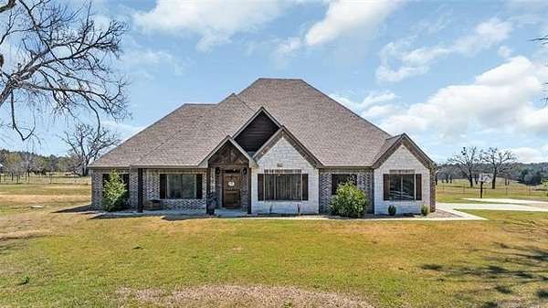 1.75 Acres of Residential Land with Home for Sale in Tishomingo, Oklahoma