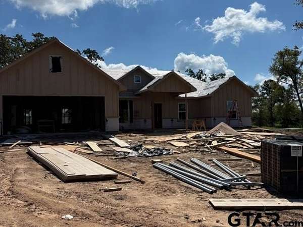 2.17 Acres of Residential Land with Home for Sale in Murchison, Texas