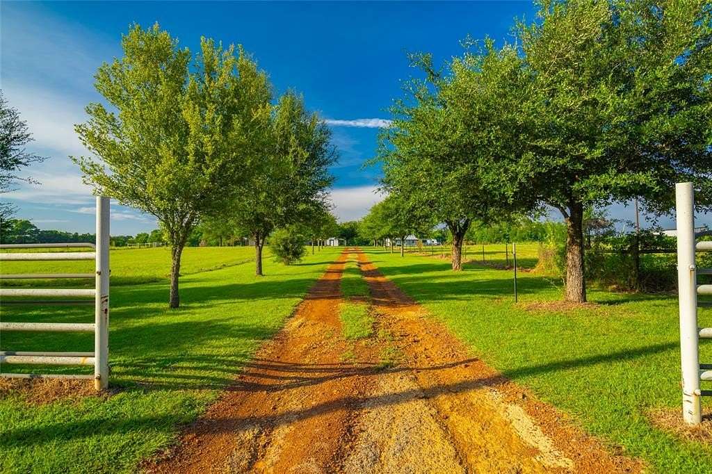 83 Acres of Agricultural Land for Sale in LaRue, Texas