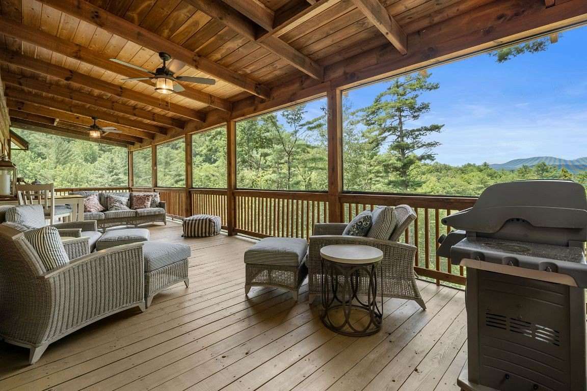 1.75 Acres of Residential Land with Home for Sale in Highlands, North Carolina