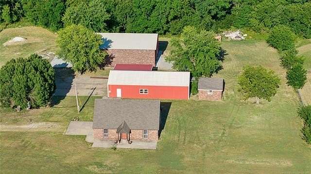 2.74 Acres of Residential Land with Home for Sale in Skiatook, Oklahoma