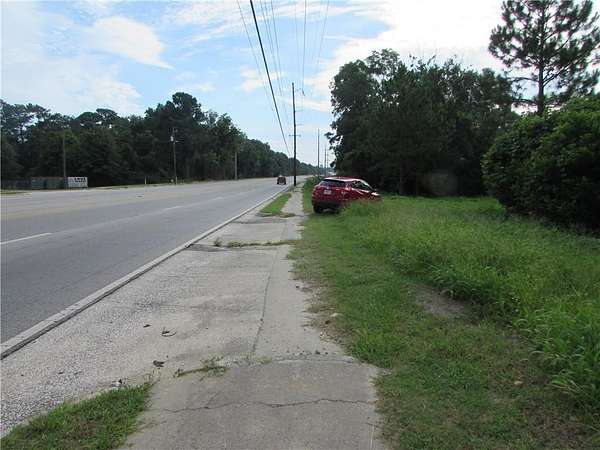 4 Acres of Commercial Land for Sale in Blackshear, Georgia