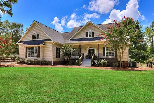 18.6 Acres of Land with Home for Sale in Waynesboro, Georgia