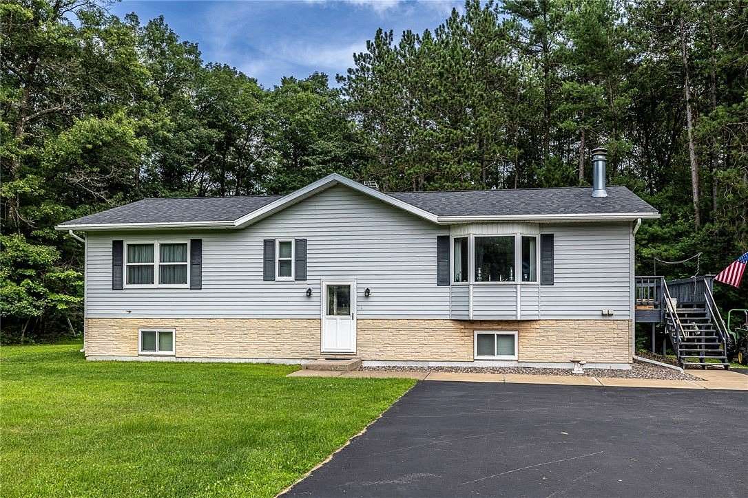 8.46 Acres of Residential Land with Home for Sale in Neillsville, Wisconsin