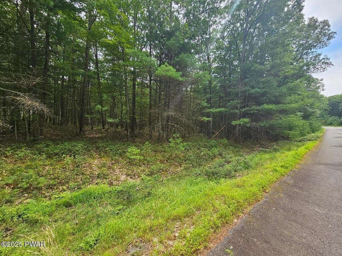 1.15 Acres of Residential Land for Sale in Tafton, Pennsylvania