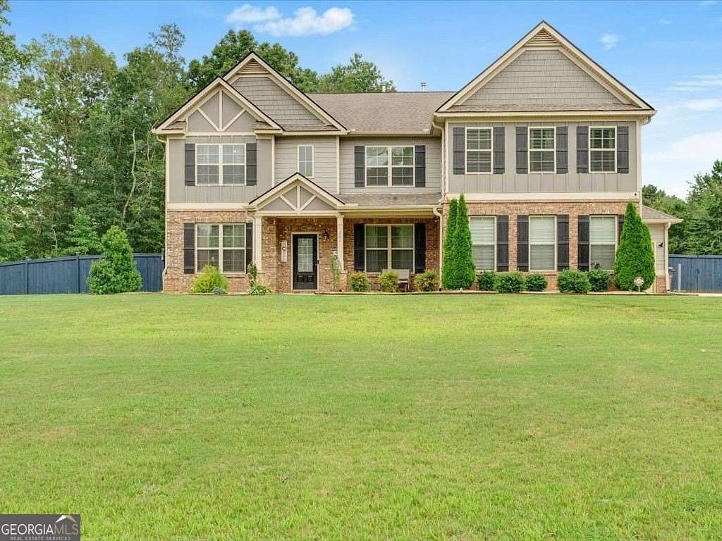 2.47 Acres of Residential Land with Home for Sale in Locust Grove, Georgia