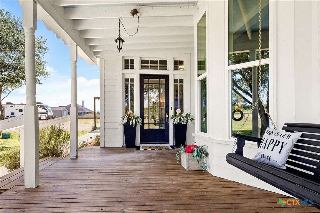 13.7 Acres of Land with Home for Sale in San Marcos, Texas