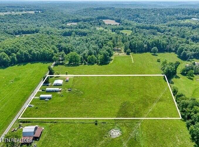 4 Acres of Residential Land with Home for Sale in Crossville, Tennessee