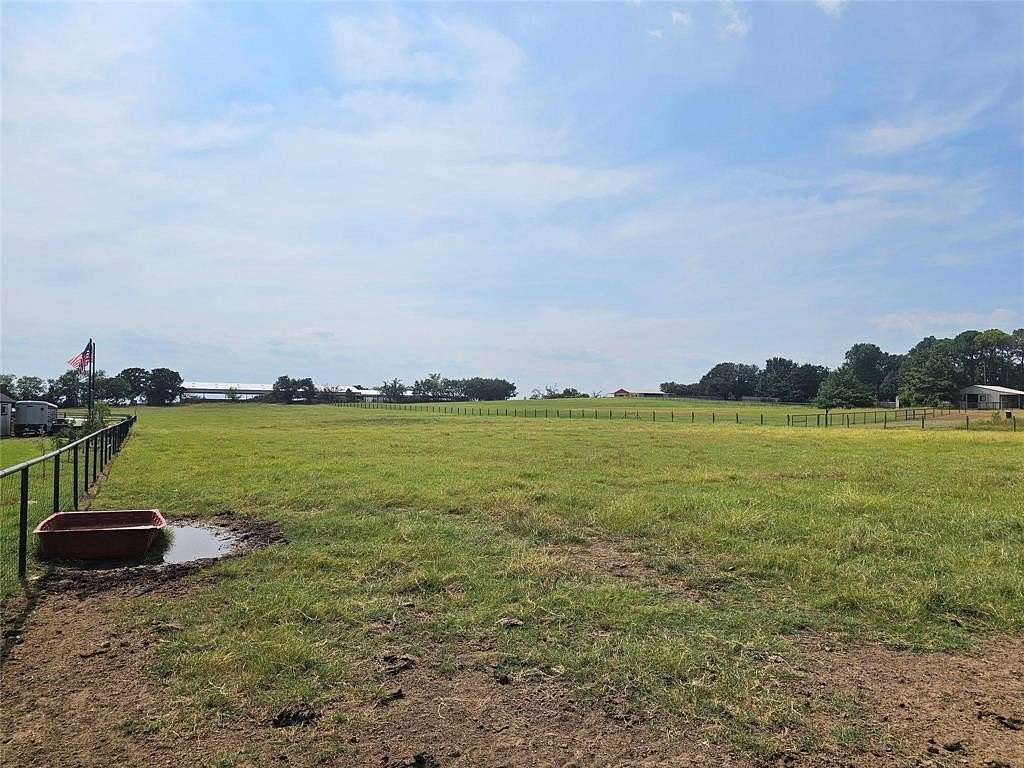 4 Acres of Residential Land for Sale in Aubrey, Texas
