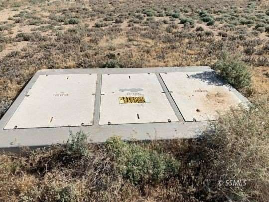 2.22 Acres of Land for Sale in Ridgecrest, California