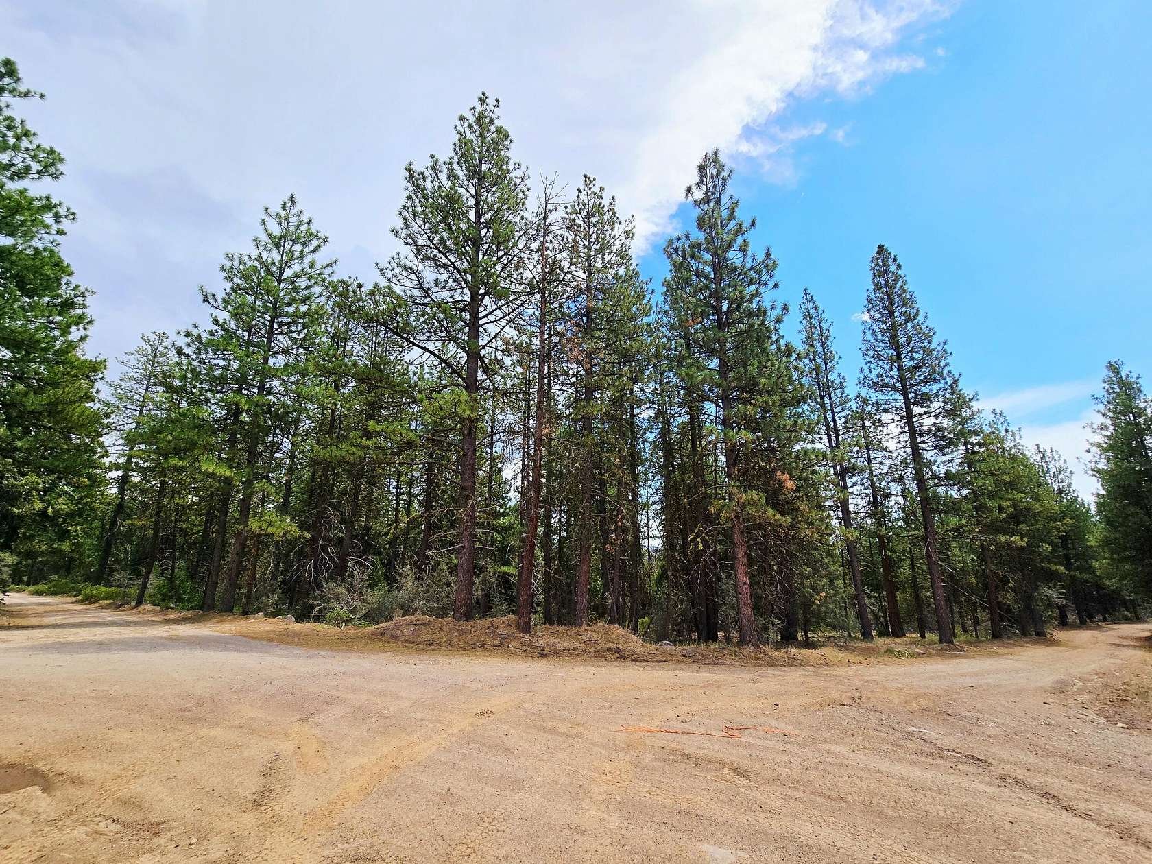 2.38 Acres of Residential Land for Sale in Bonanza, Oregon