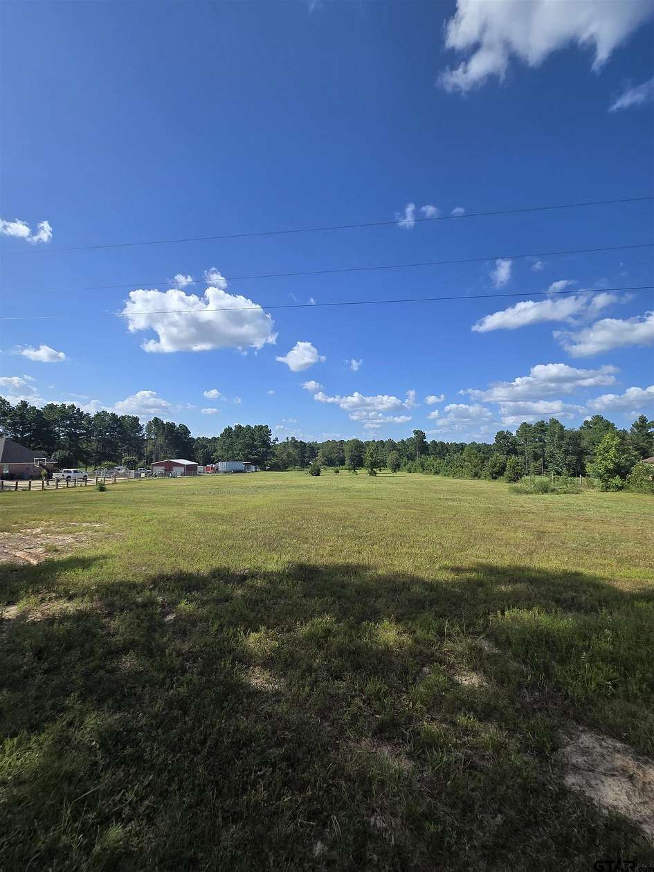 4.23 Acres of Land for Sale in Tyler, Texas