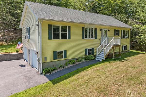 3.1 Acres of Residential Land with Home for Sale in Wakefield, New Hampshire