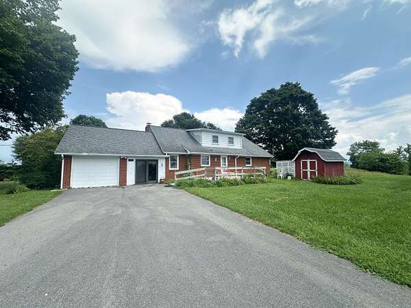 4 Acres of Residential Land with Home for Sale in Lewisburg, West Virginia