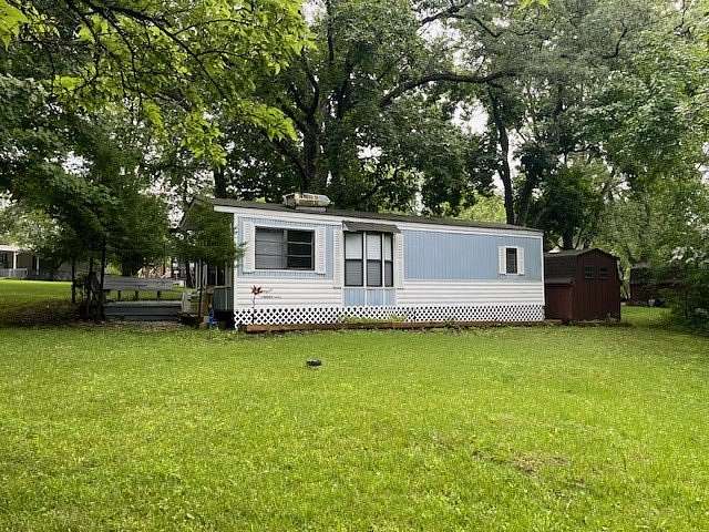 0.11 Acres of Residential Land with Home for Sale in Seneca, Illinois