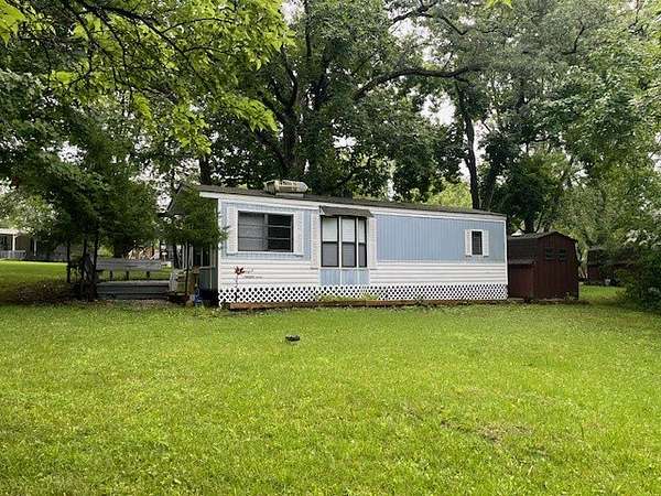 0.11 Acres of Residential Land with Home for Sale in Seneca, Illinois