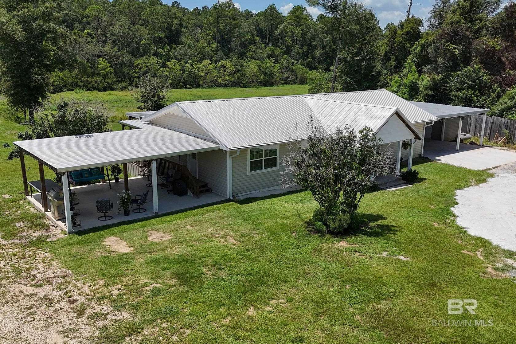 2.4 Acres of Improved Mixed-Use Land for Sale in Summerdale, Alabama